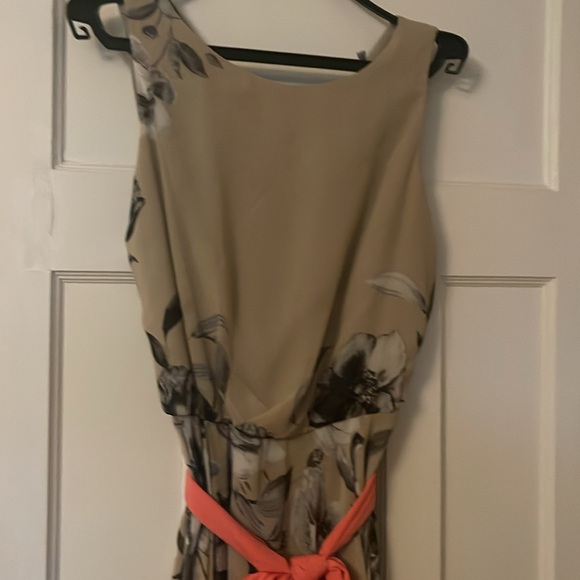 Ladies maxi hi low floral dress - Picture 2 of 4